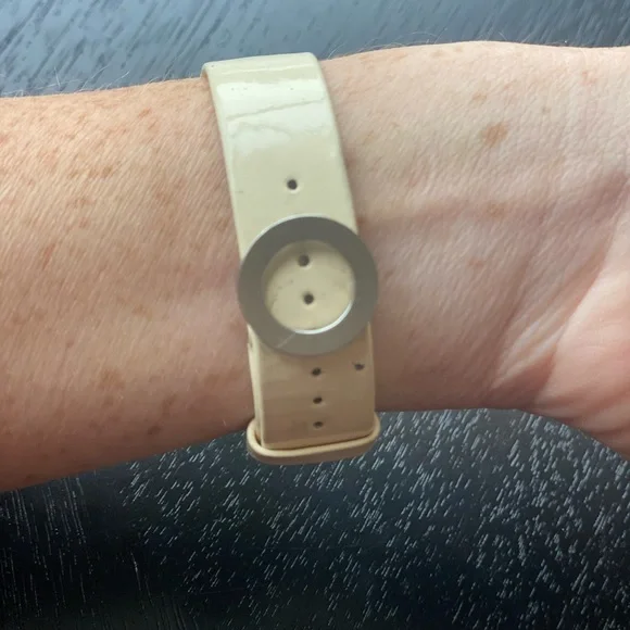 Vintage CHANEL La Ronde ladies watch - Picture 3 of 7